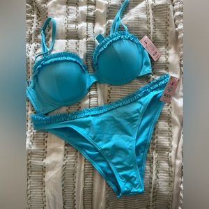 NWT Blue Ruffle Bikini M